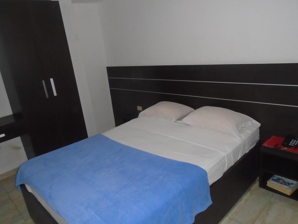 Residencial Mexico Hotel Panama City Exterior photo